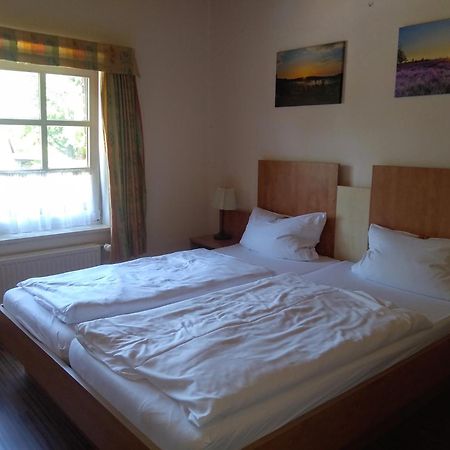 Tepe'S Gasthof Schwarmstedt Ruang foto