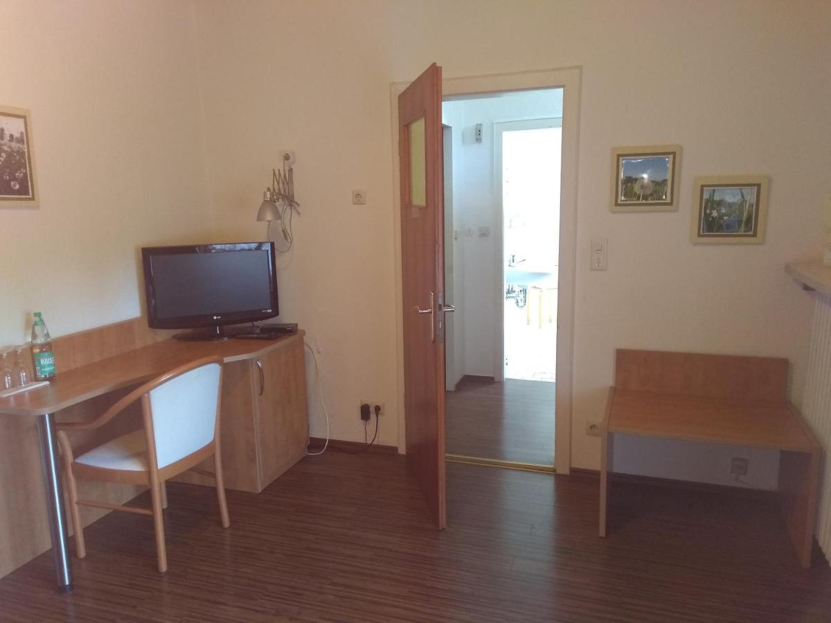Tepe'S Gasthof Schwarmstedt Ruang foto